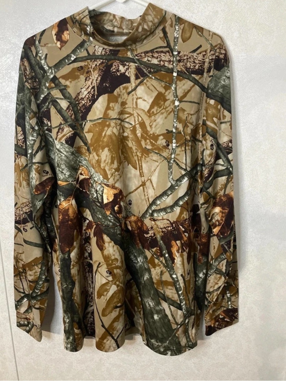 Men's Long-Sleeve Camouflage Tee - Tan/Green Camo